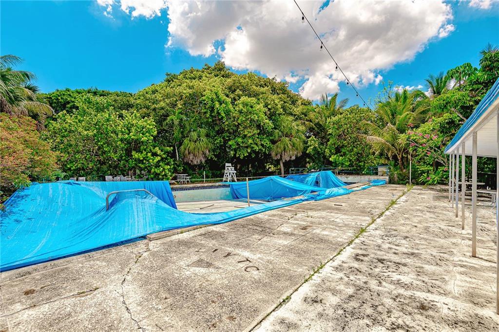 Lauderdale Isles 2-Blk 12 - Commercial Sale