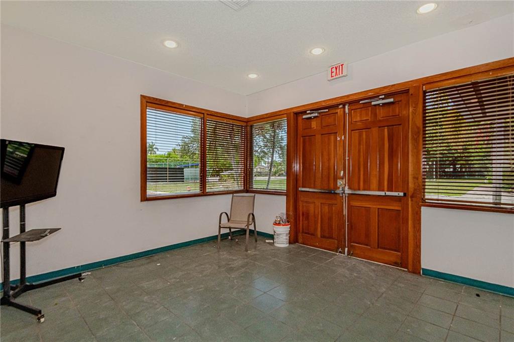 Lauderdale Isles 2-Blk 12 - Commercial Sale