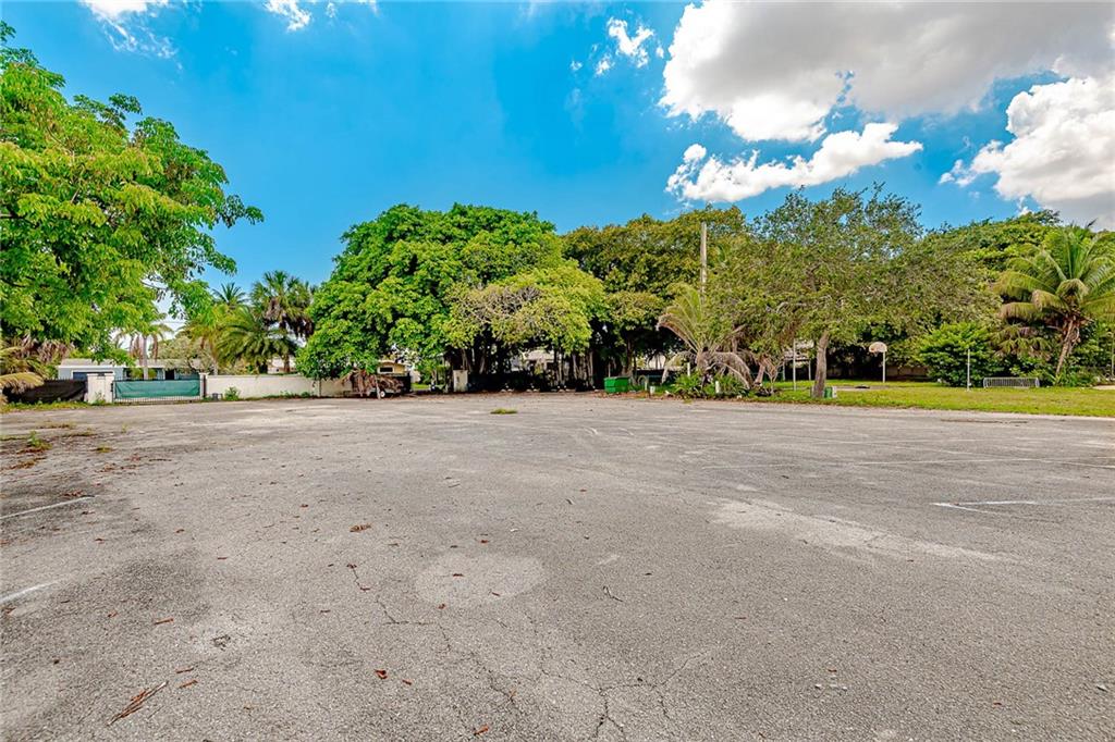 Lauderdale Isles 2-Blk 12 - Commercial Sale