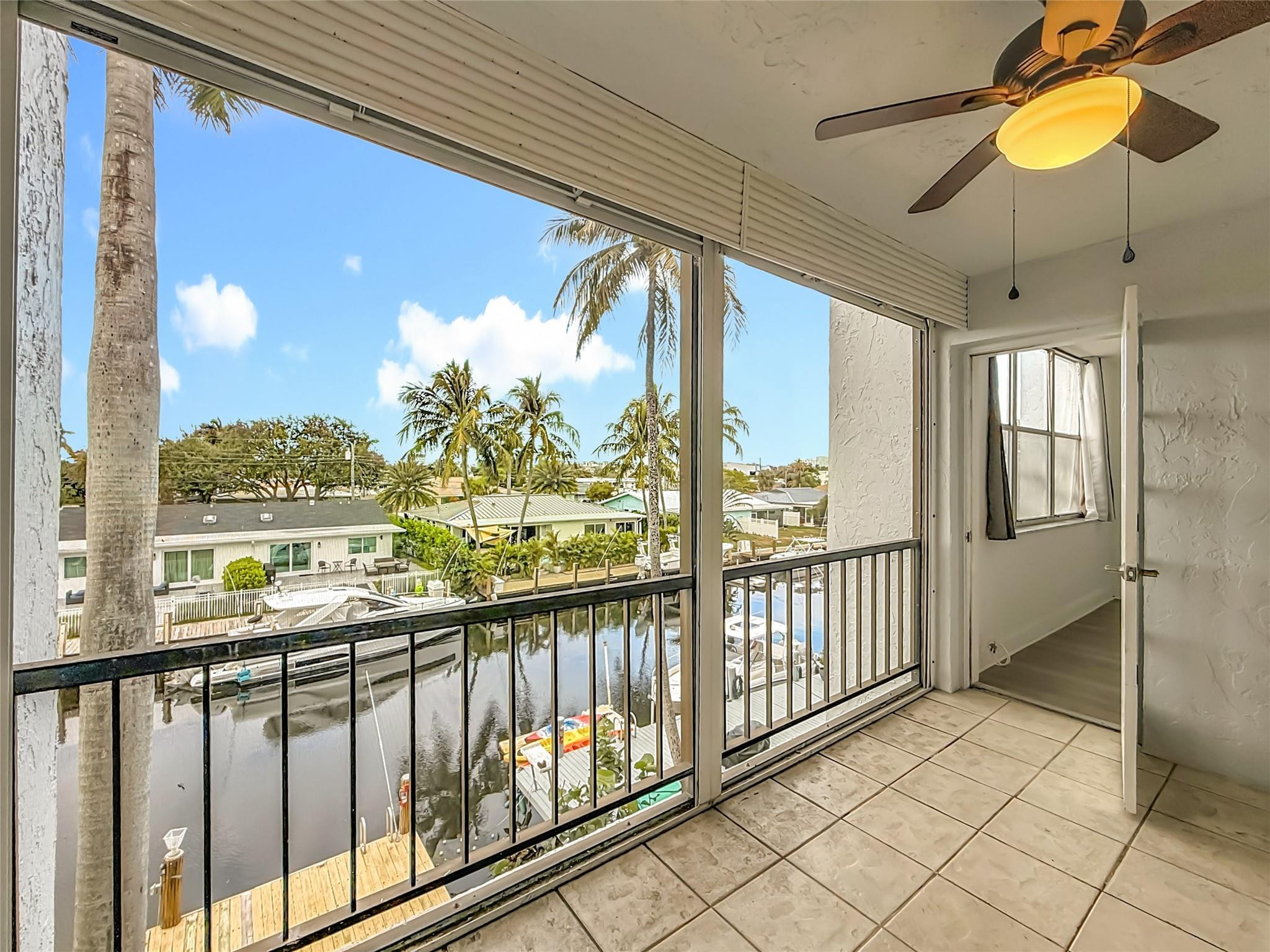 Island Club - Residential Lease