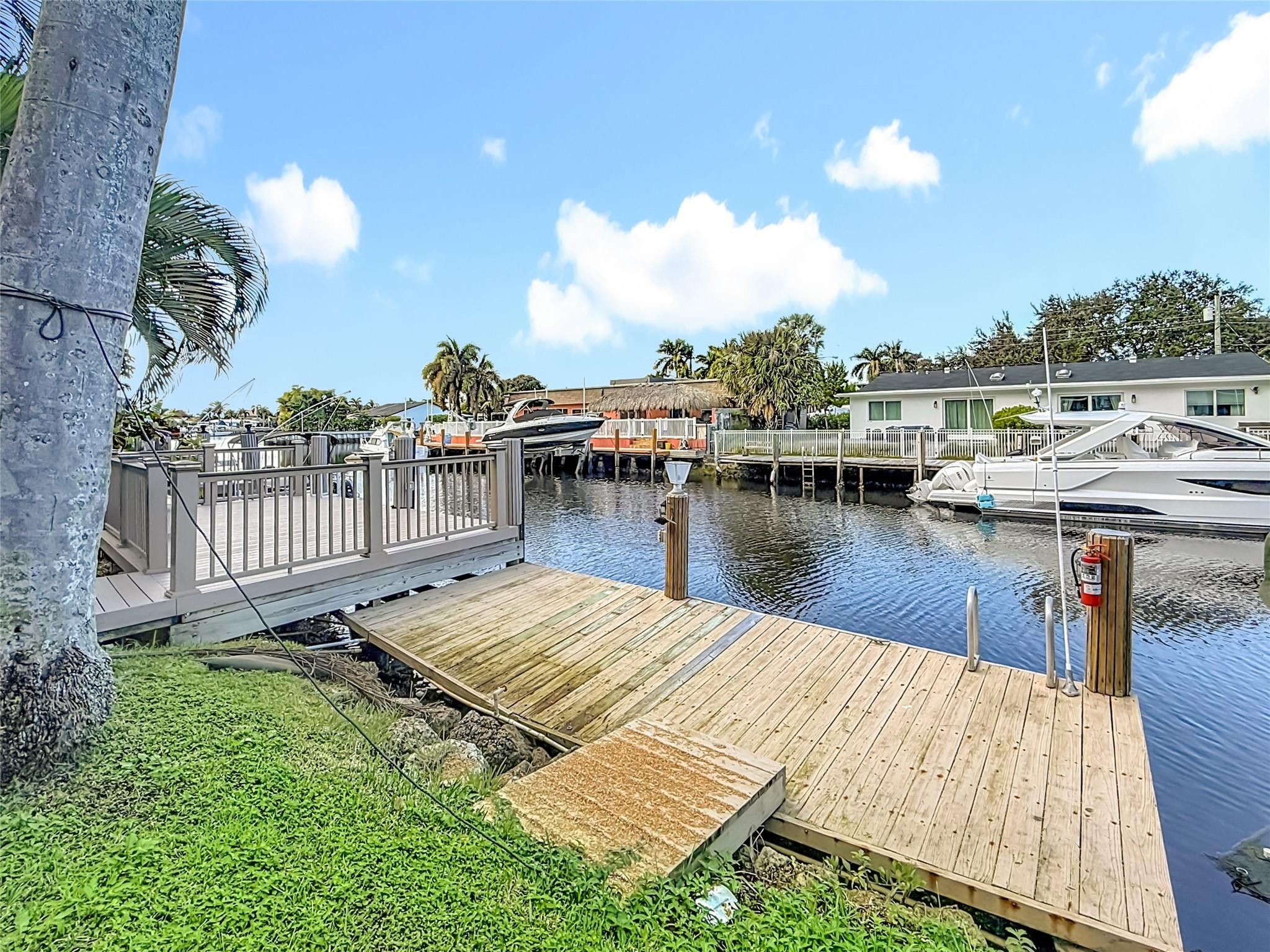 Island Club - Residential Lease