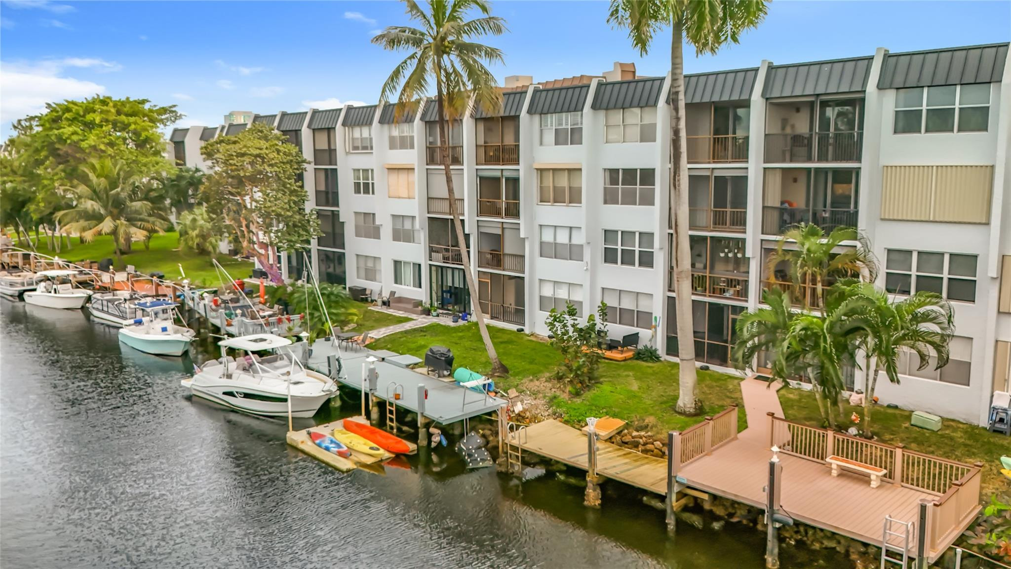 Island Club - Residential Lease