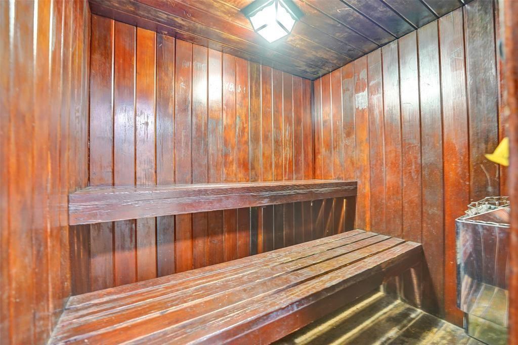 Island Club - Residential Lease