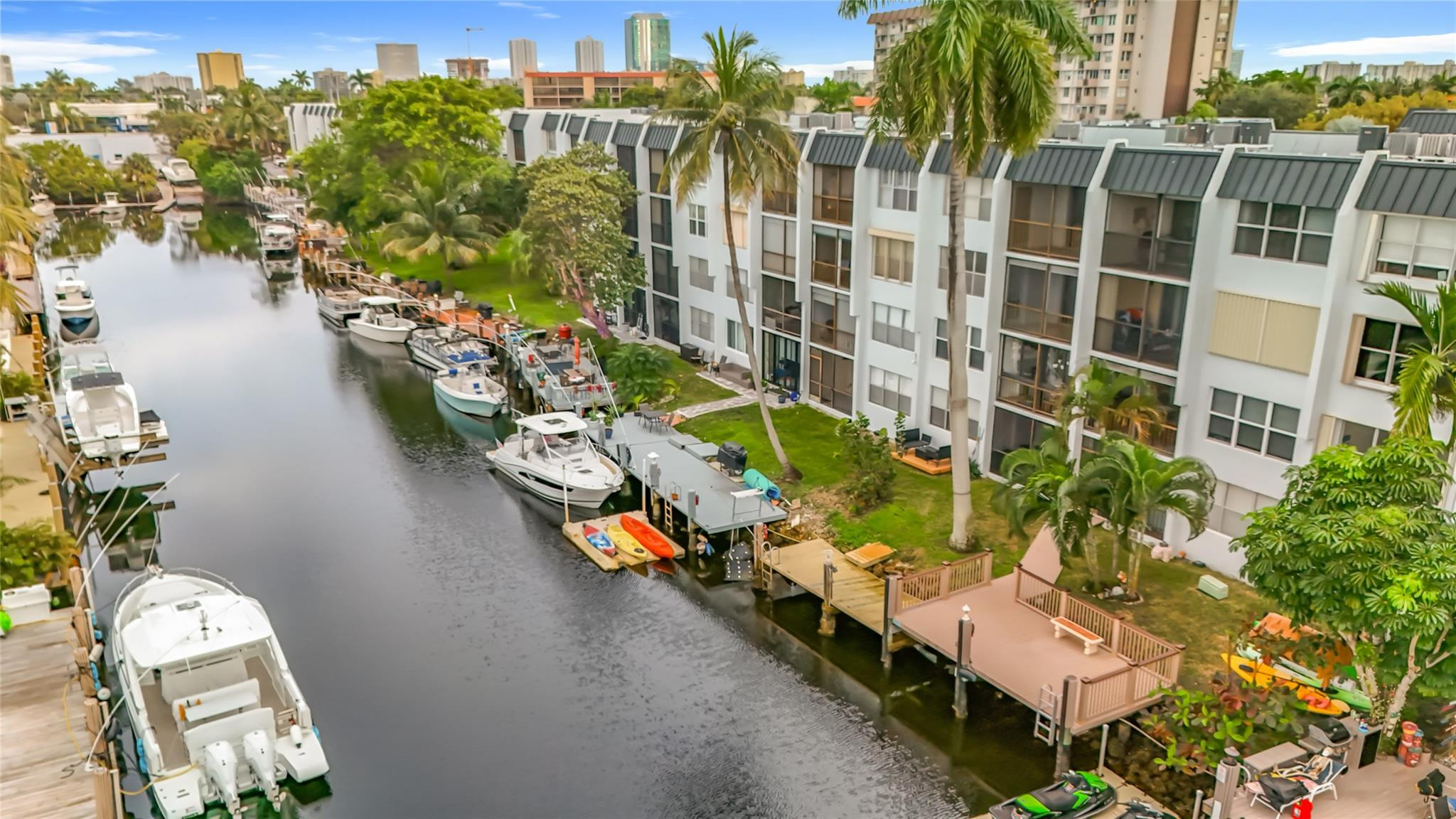 Island Club - Residential Lease