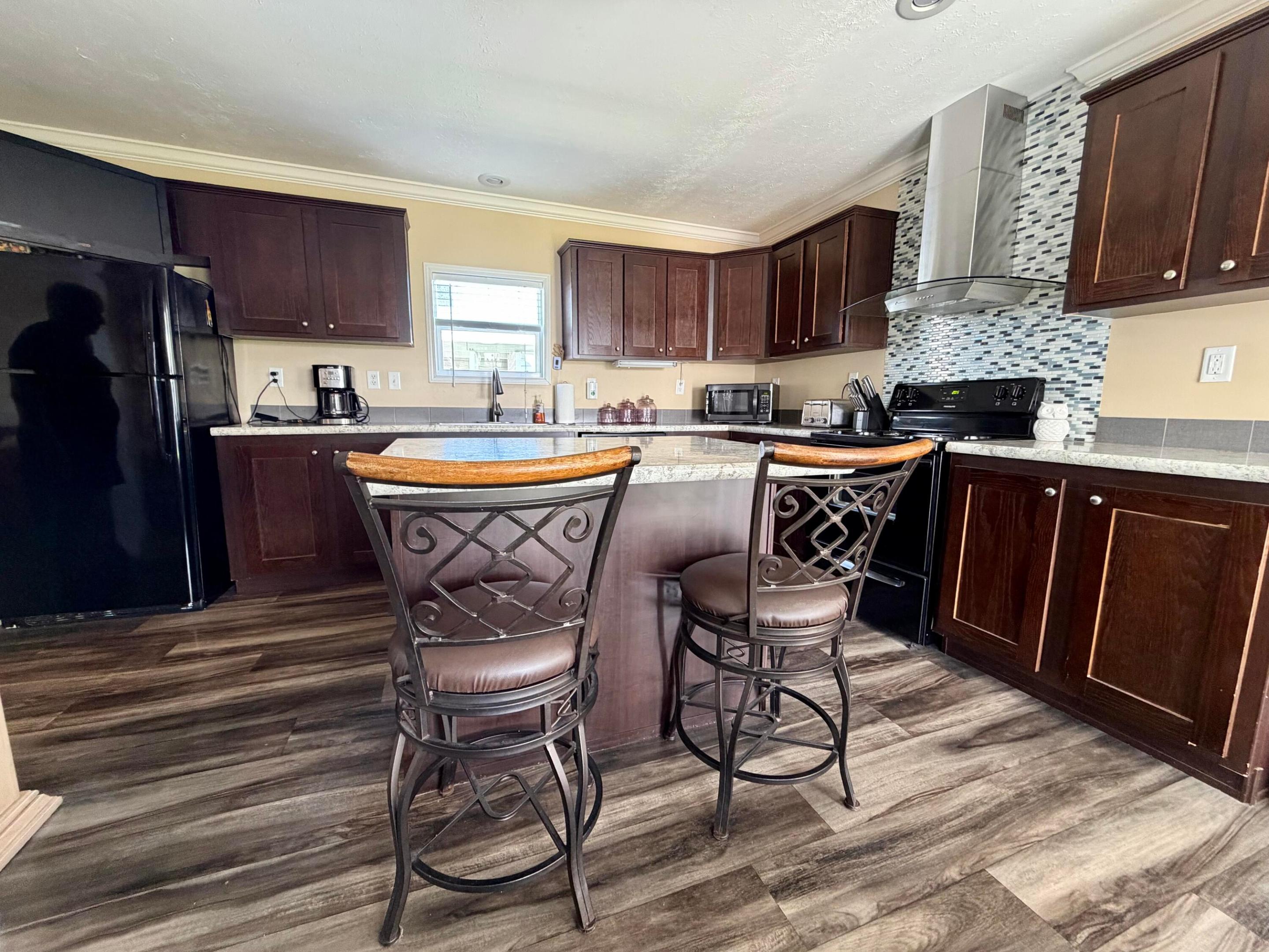 106 Sandhill Boulevard