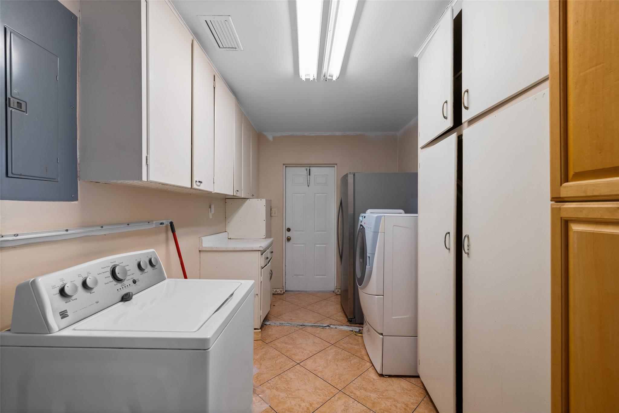 Re-Amended Of Wilton Mano - Residential Lease