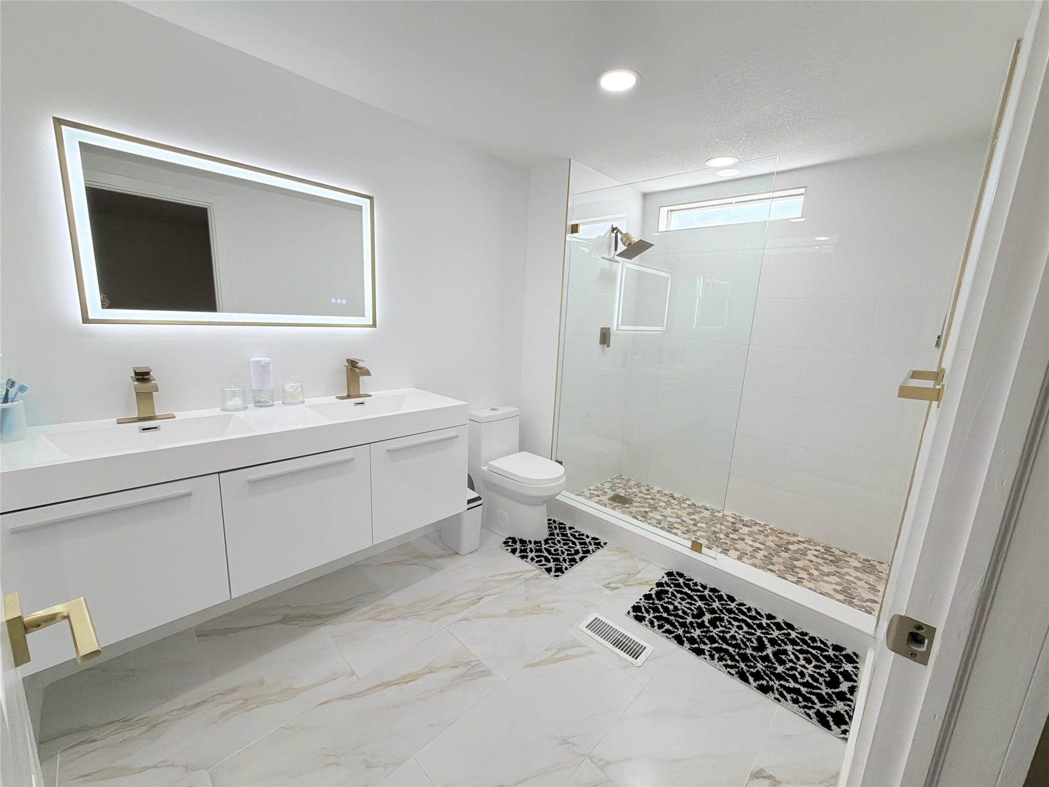 Ravenswood North 108-45 B - Residential