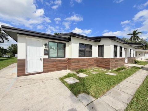 53 NE 16th Place Fort Lauderdale FL 33305