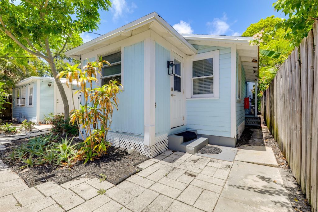 Photo of 216 S M Street #Unit 4, Lake Worth Beach, FL 33460 (MLS # B26023769)