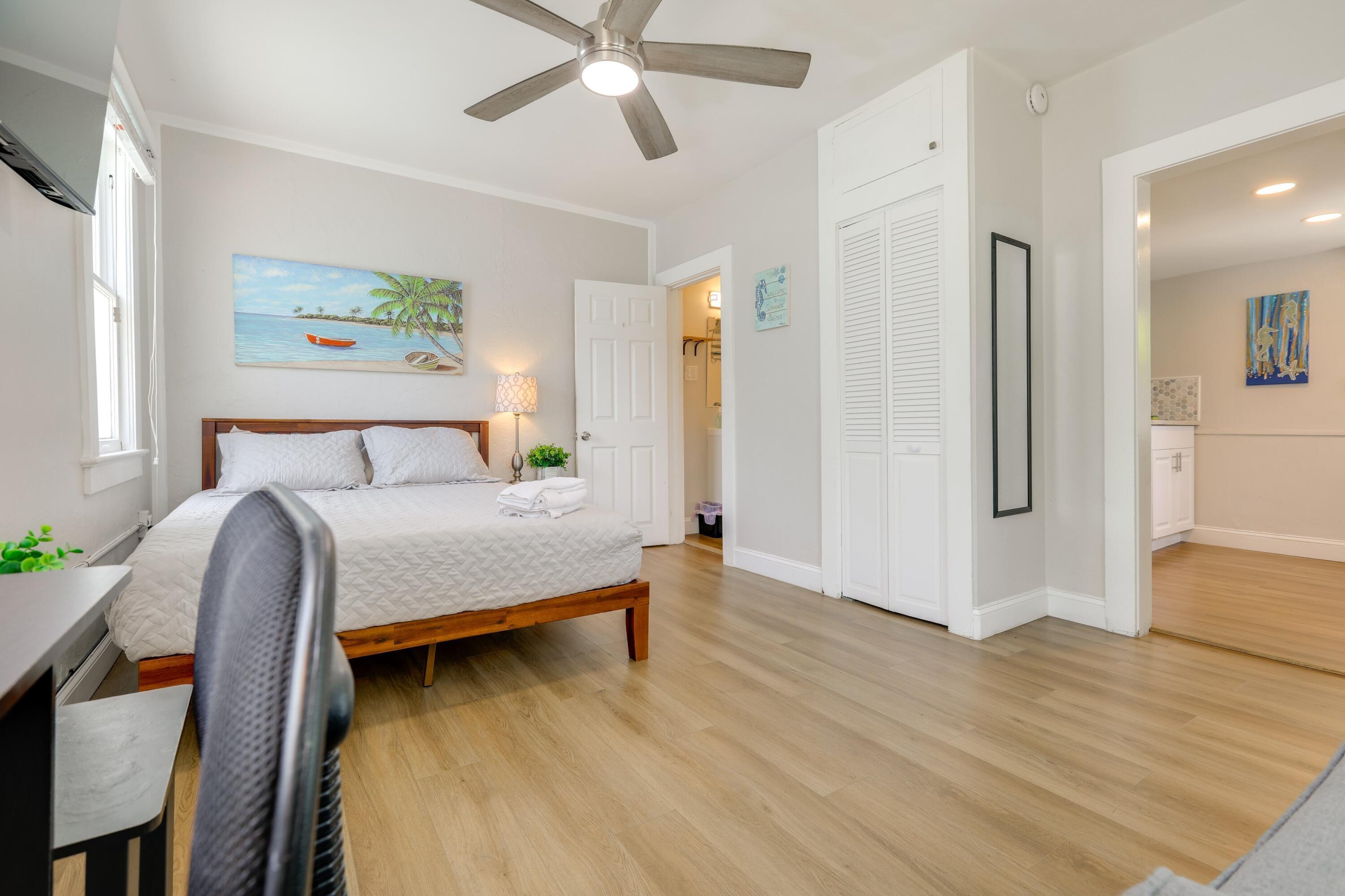 LAKE WORTH TOWN OF - Residential Lease