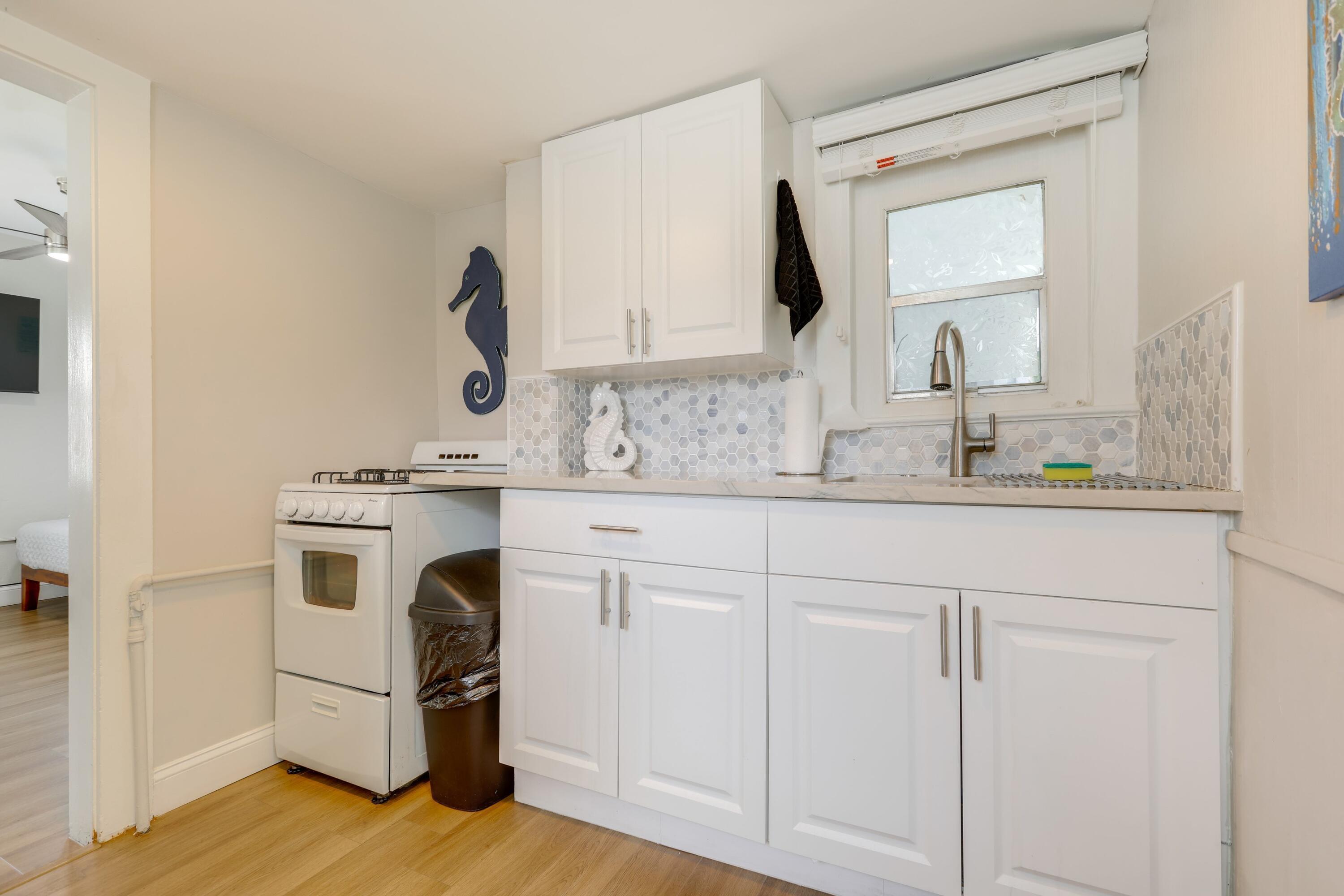 LAKE WORTH TOWN OF - Residential Lease