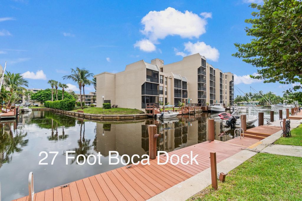 Photo of 17 Royal Palm Way #103, Boca Raton, FL 33432 (MLS # B26010708)