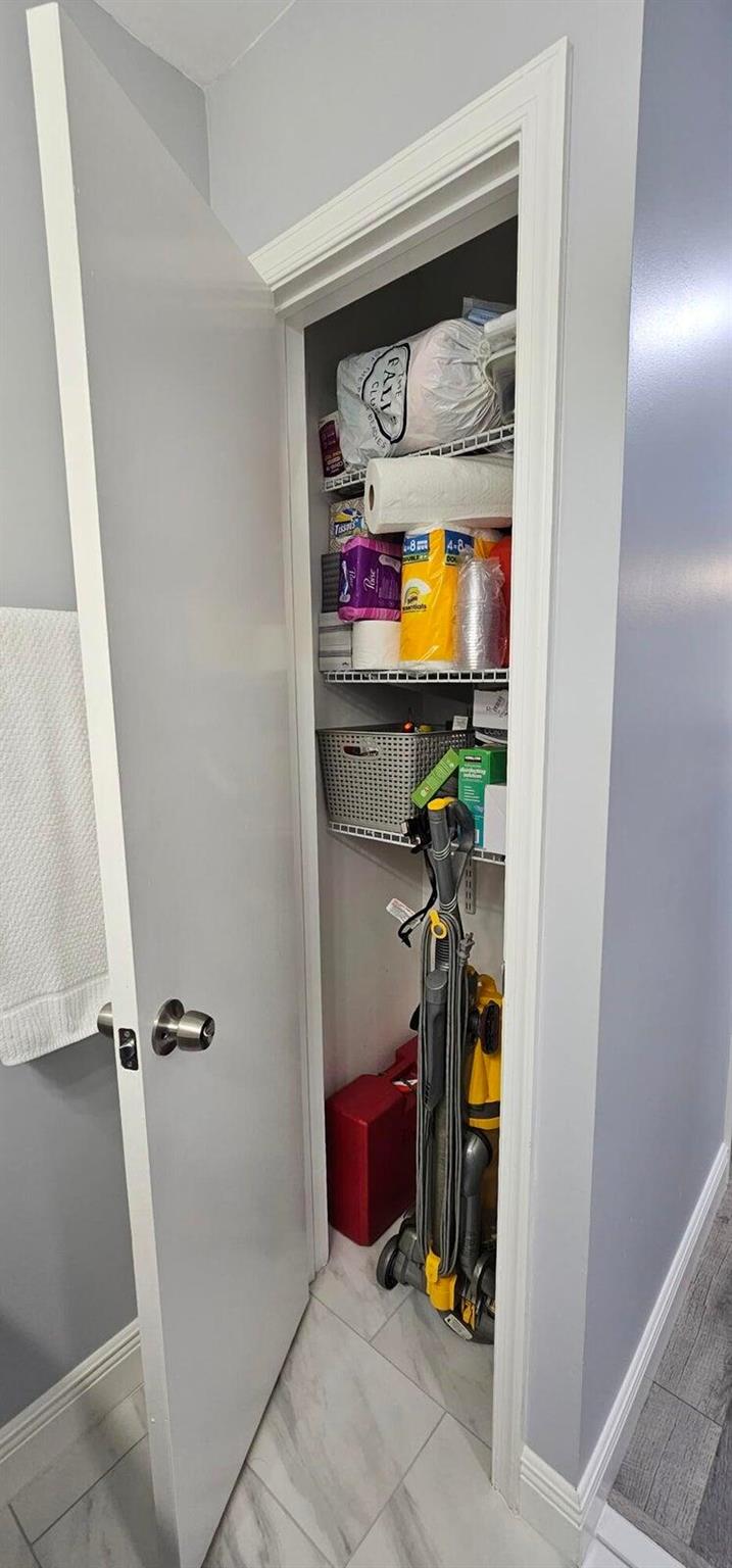 LIMETREE CONDO - Residential