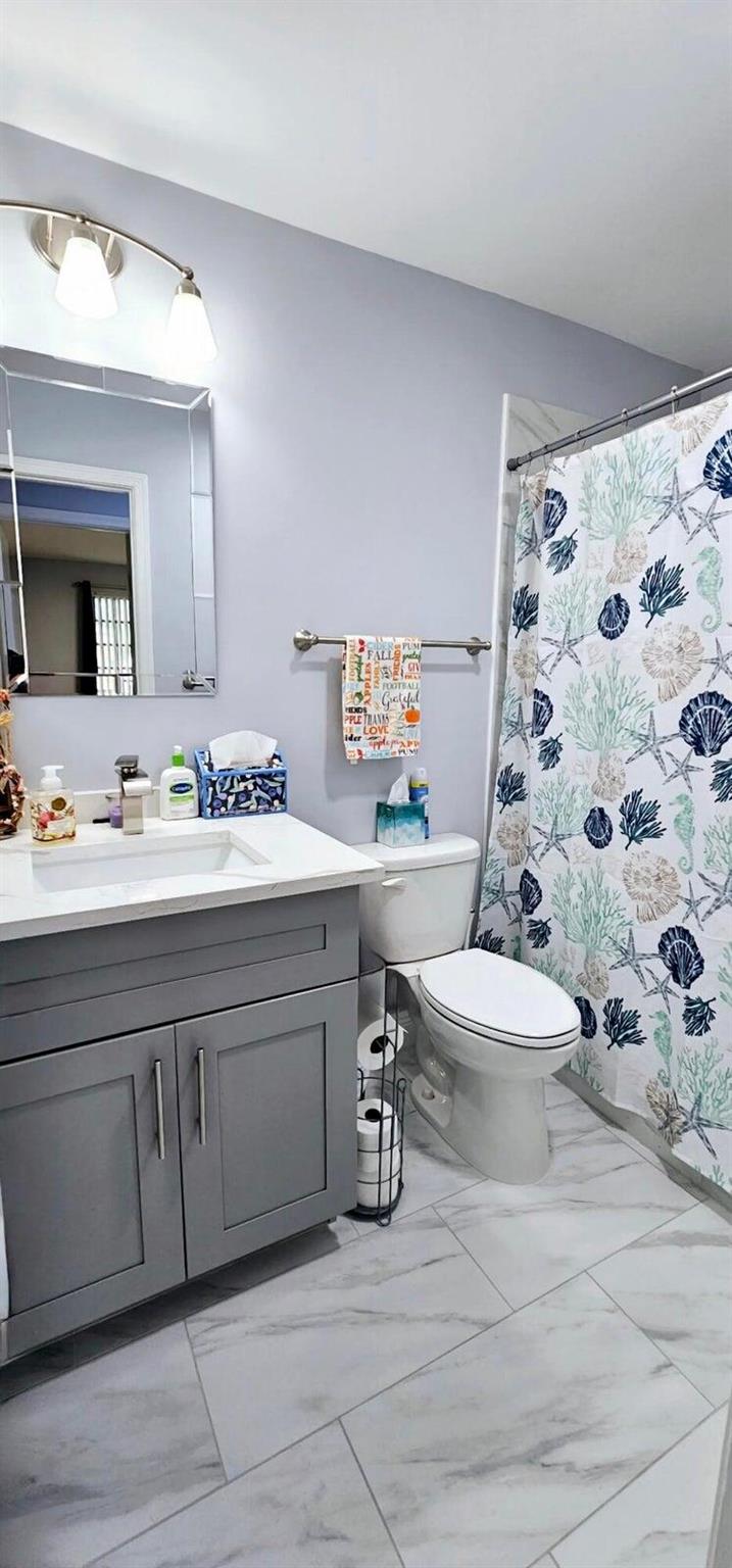 LIMETREE CONDO - Residential
