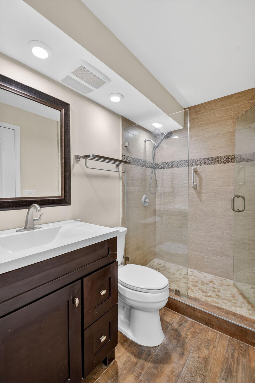 KINGS POINT SAXONY CONDOS - Residential