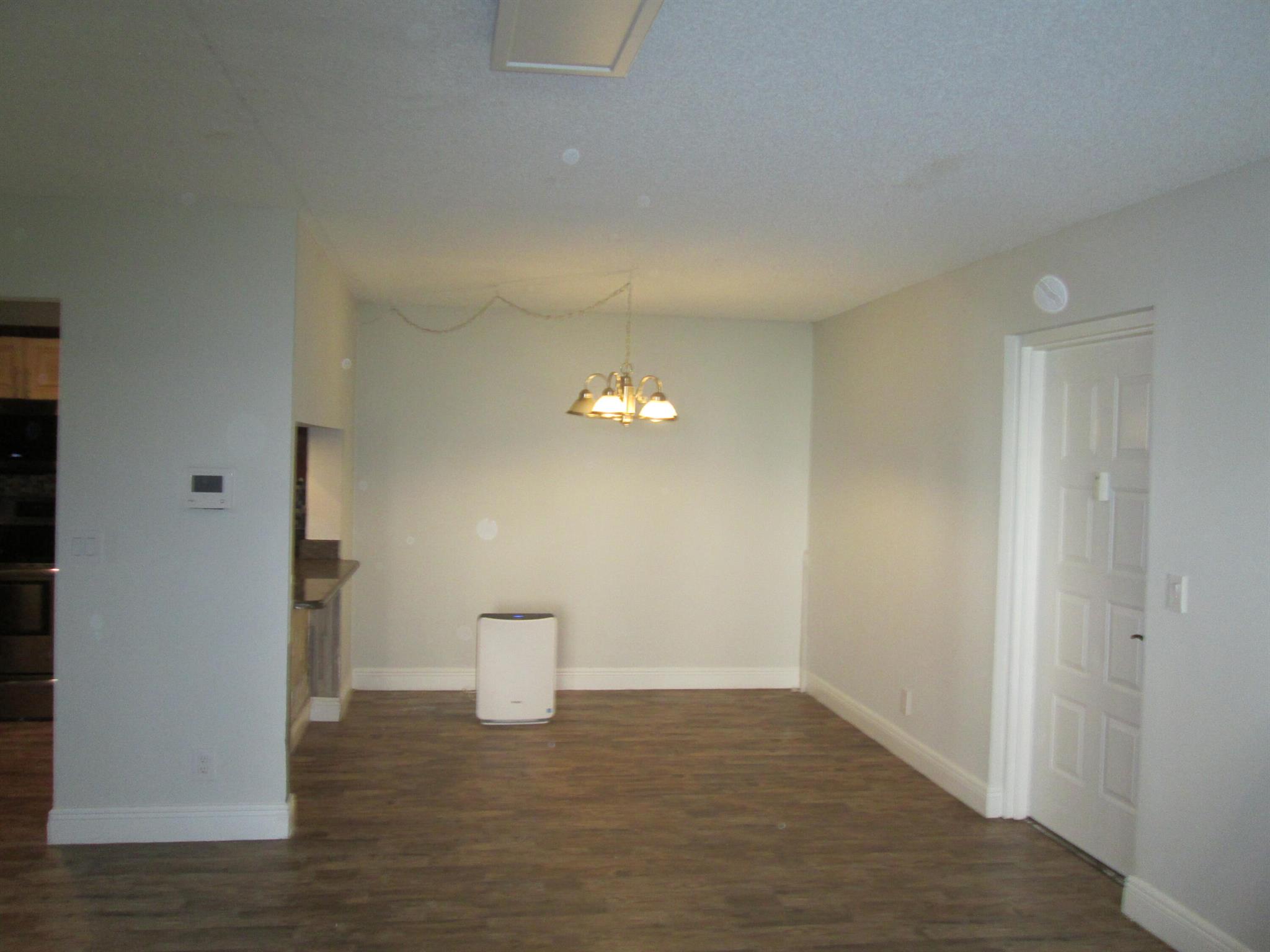 CHARTER CLUB OF PALM BEAC - Residential