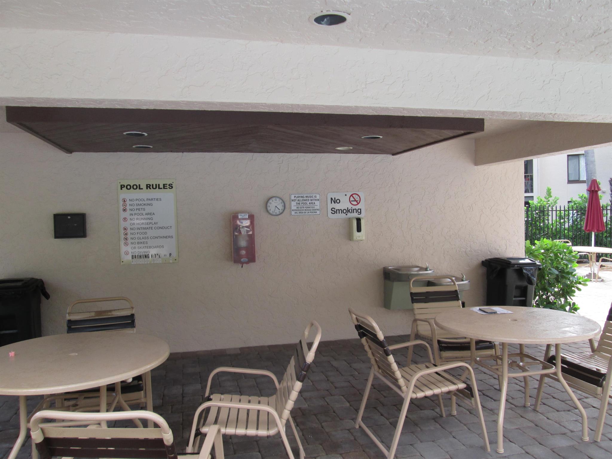 CHARTER CLUB OF PALM BEAC - Residential