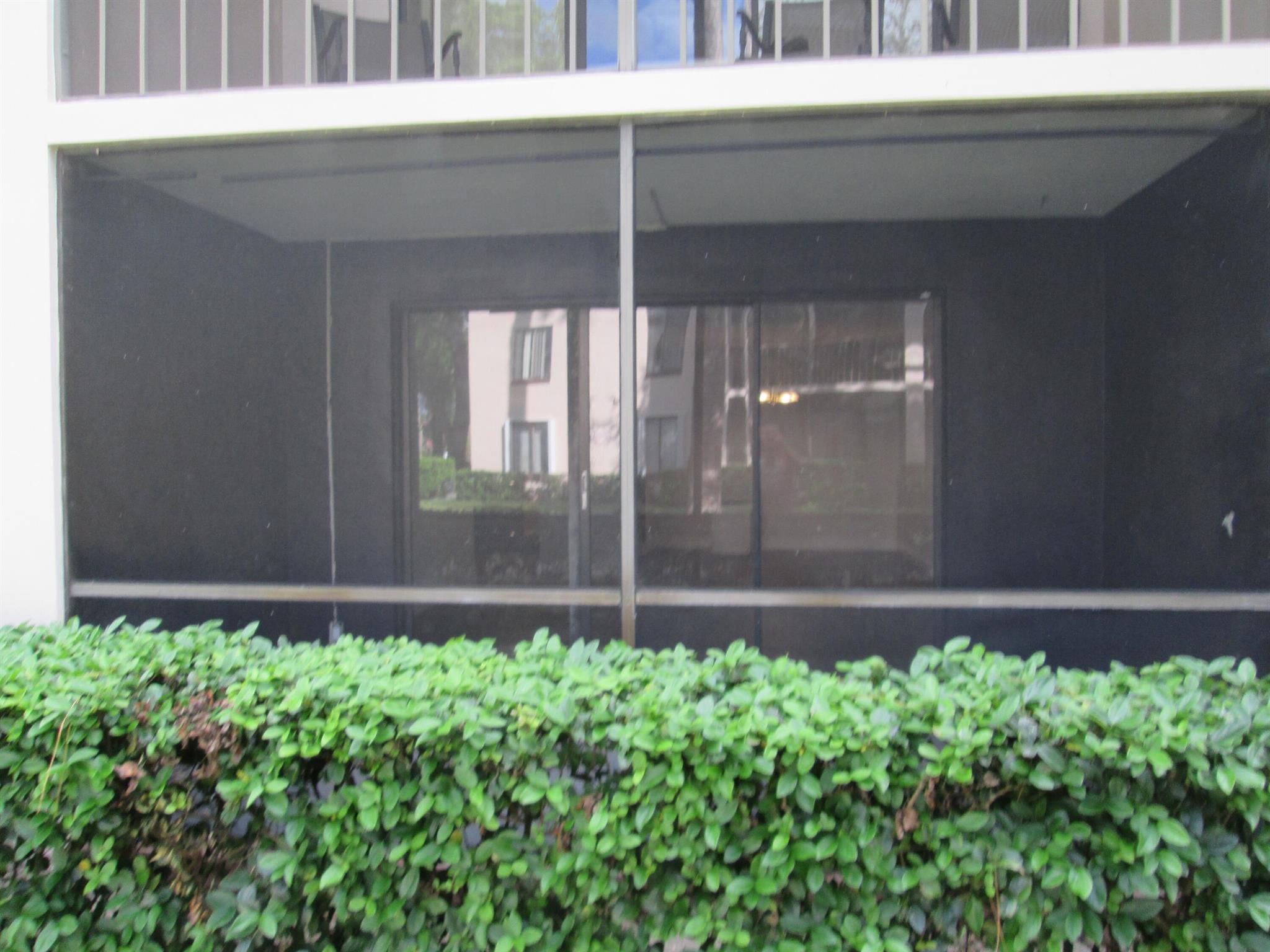 CHARTER CLUB OF PALM BEAC - Residential