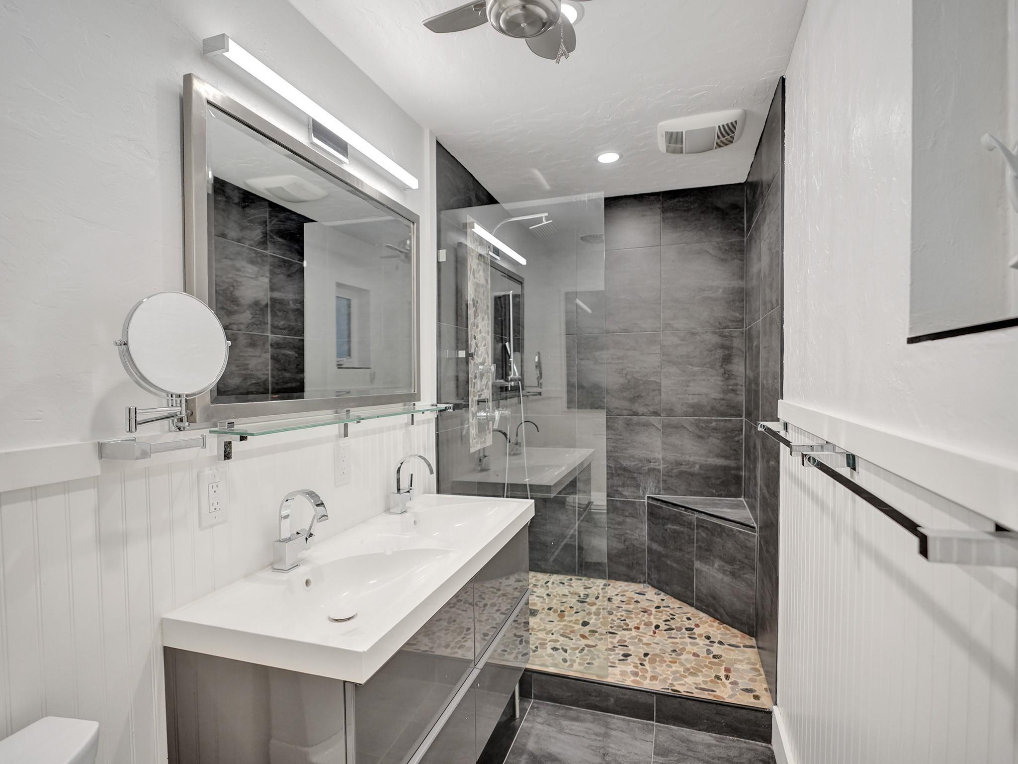 Lloyd Estates Add Corr - Residential