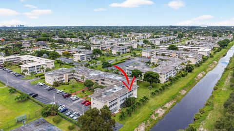 Tiny photo for 2856 Garden Drive #310, Lake Worth, FL 33461 (MLS # F10549065)