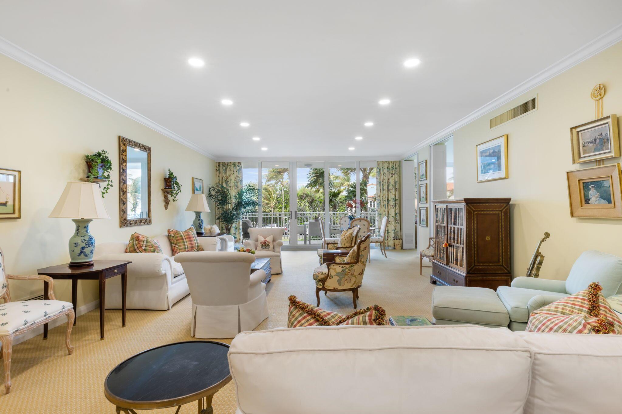 100 Royal Palm Way D2