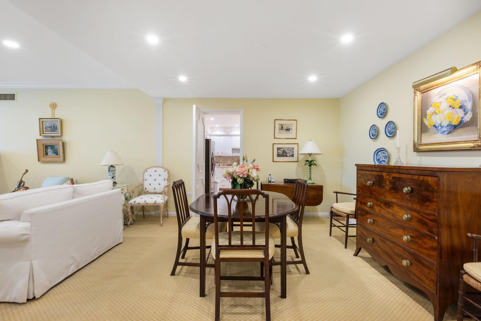 100 Royal Palm Way D2