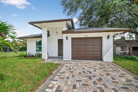 4889 Alberta Avenue West Palm Beach FL 33417
