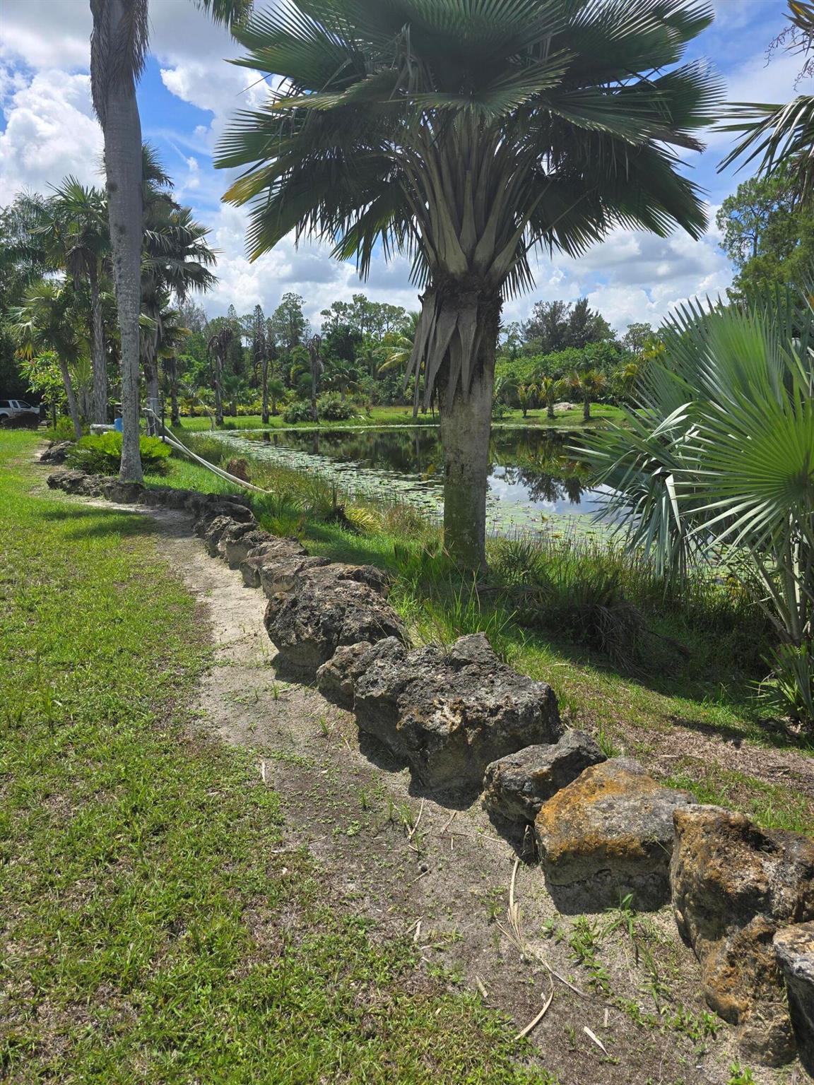 Loxahatchee Groves - Land