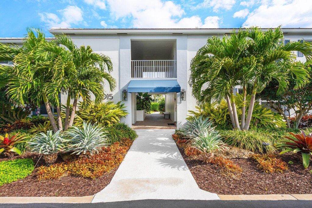 Photo of 1015 Ingraham Avenue #2, Delray Beach, FL 33483 (MLS # R11088810)