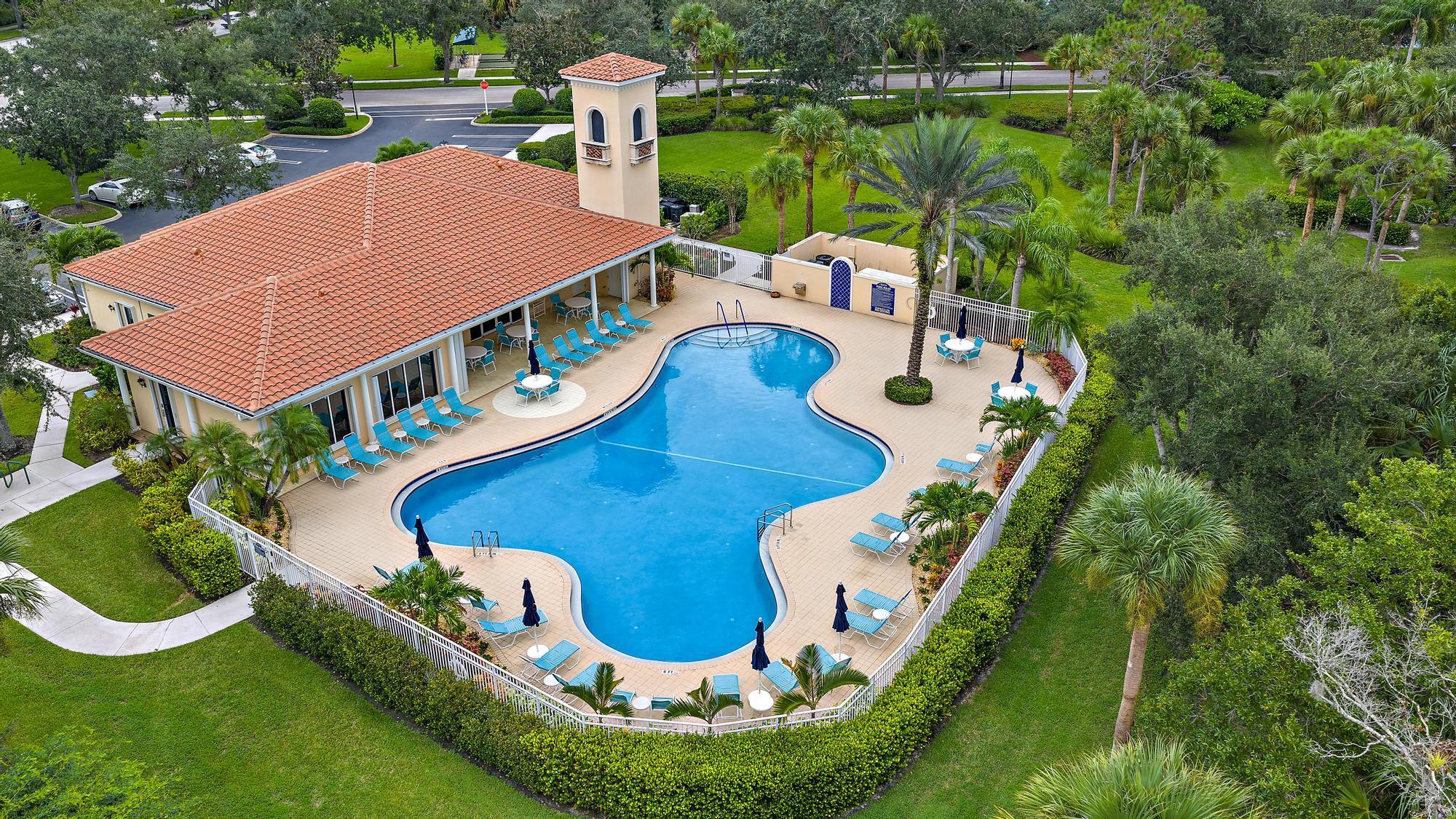 THE RETREAT - Residential