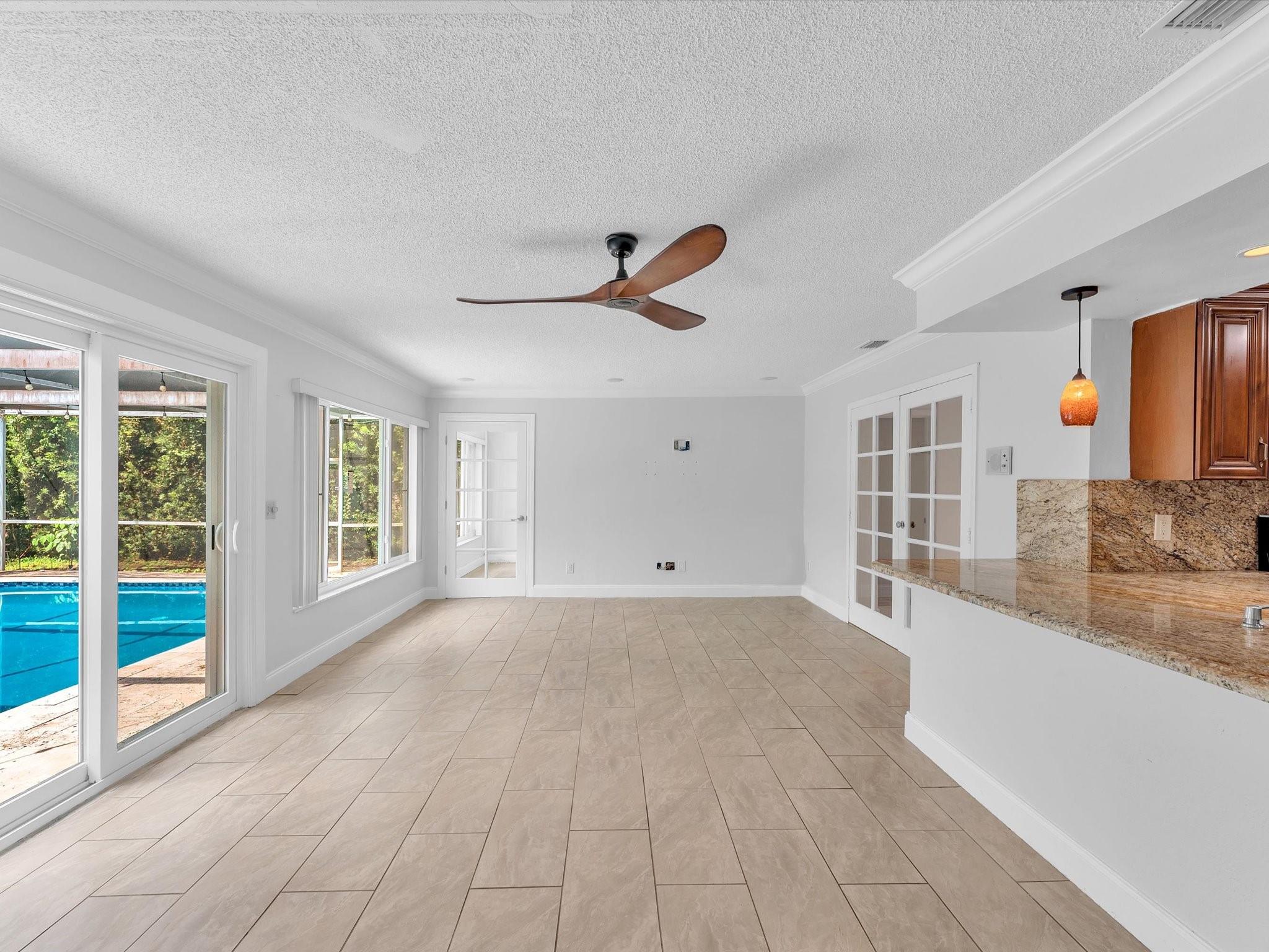 Coral Spgs Country Club - Residential Lease