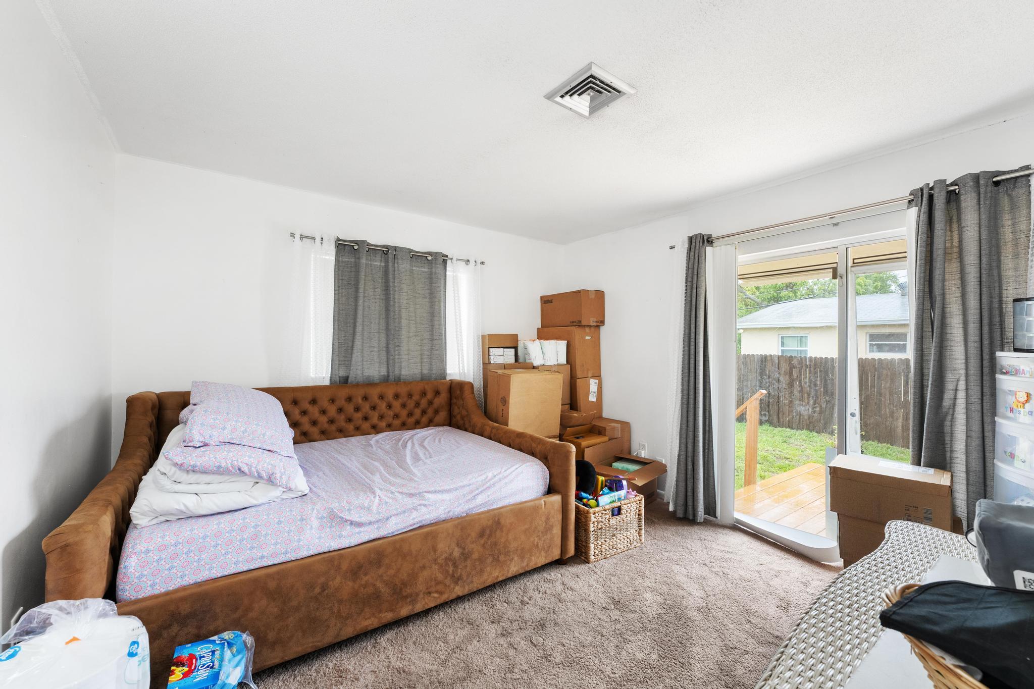 PLANTATION VILLAGE UNREC ON AM-8 - Residential Income