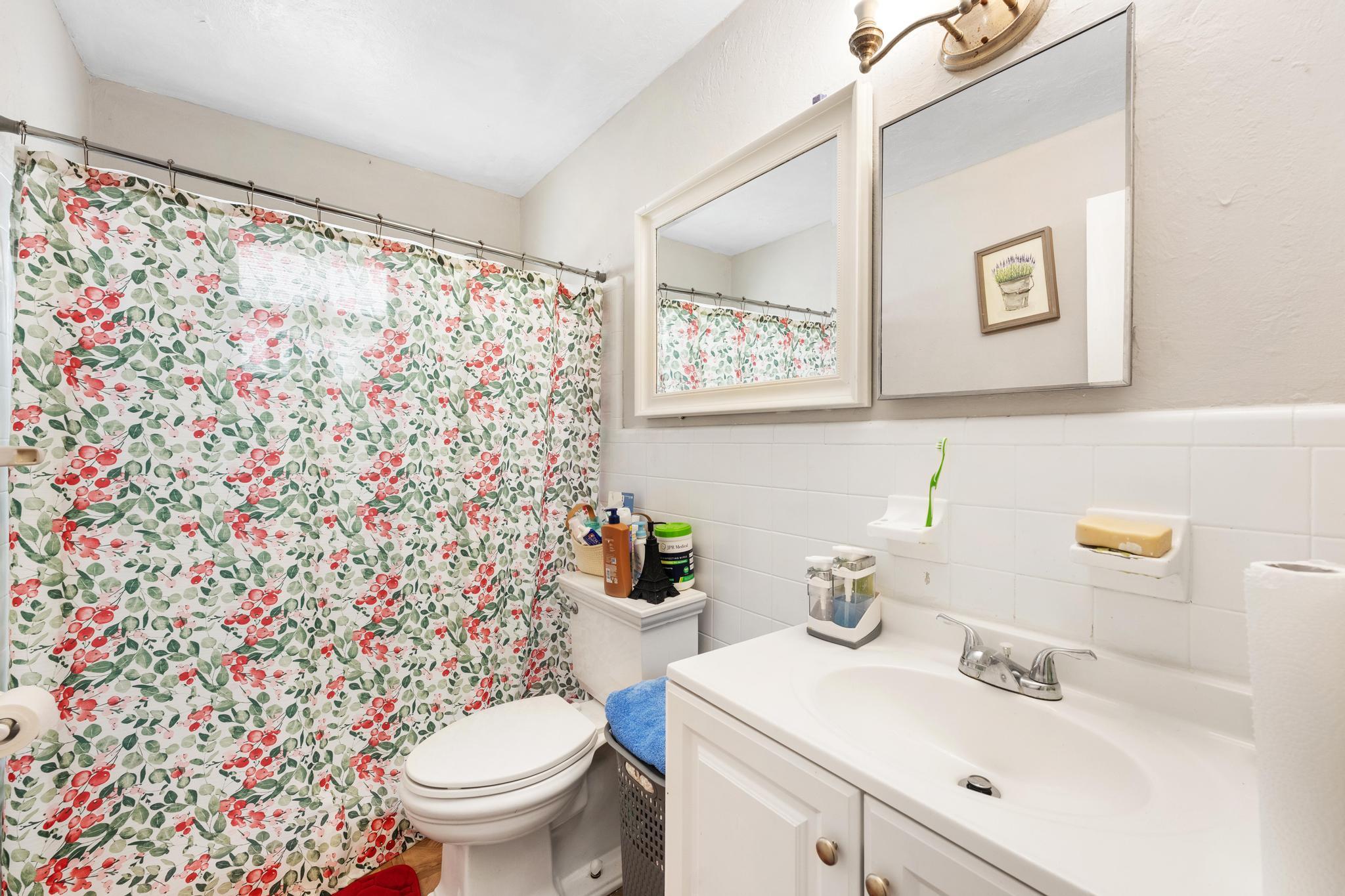 PLANTATION VILLAGE UNREC ON AM-8 - Residential Income