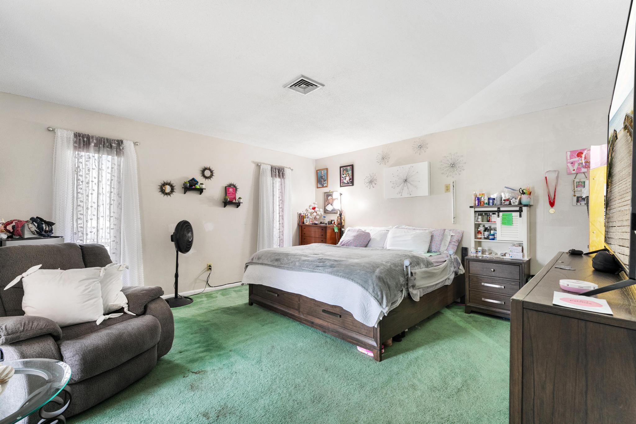 PLANTATION VILLAGE UNREC ON AM-8 - Residential Income