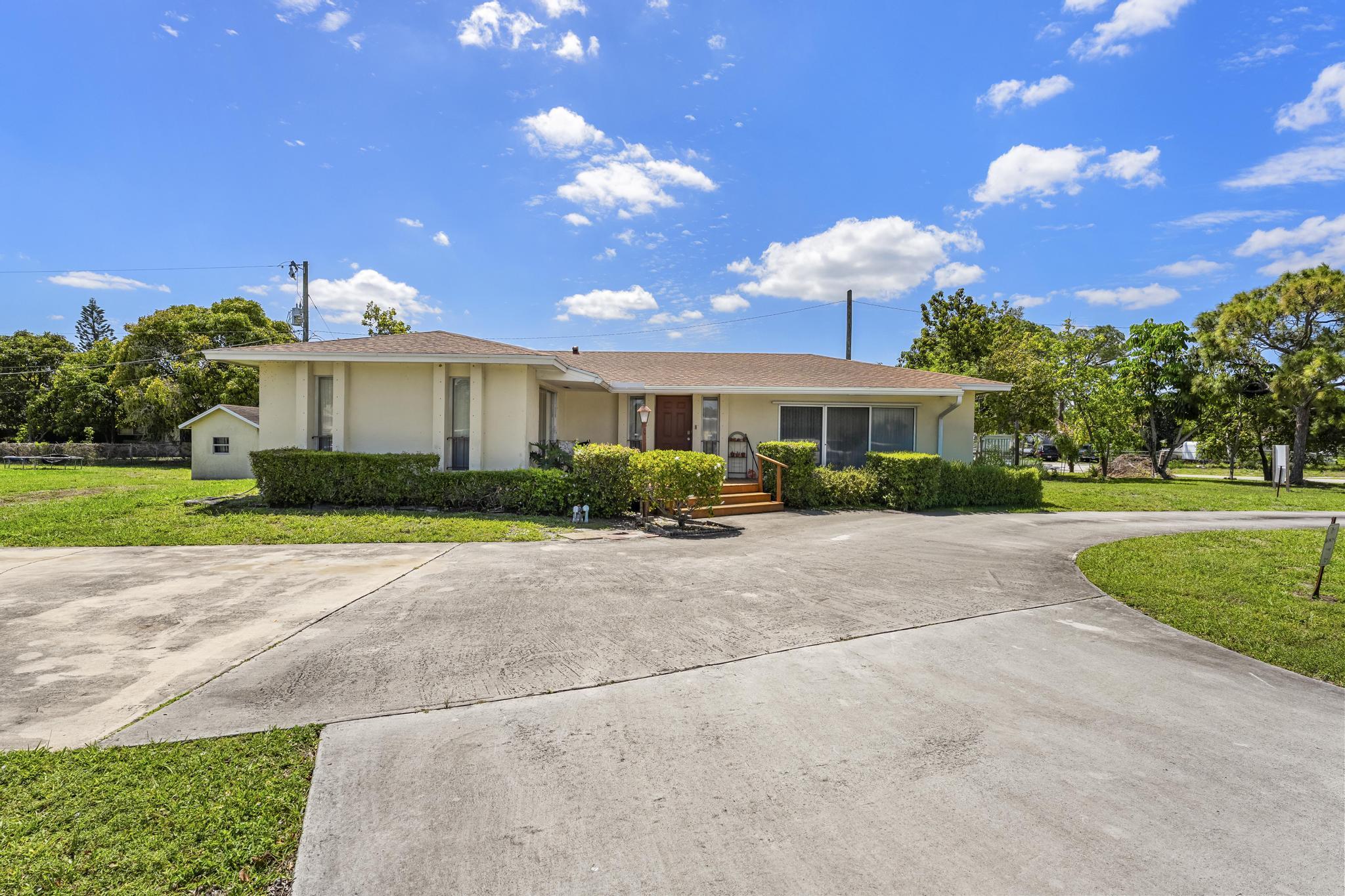 PLANTATION VILLAGE UNREC ON AM-8 - Residential Income