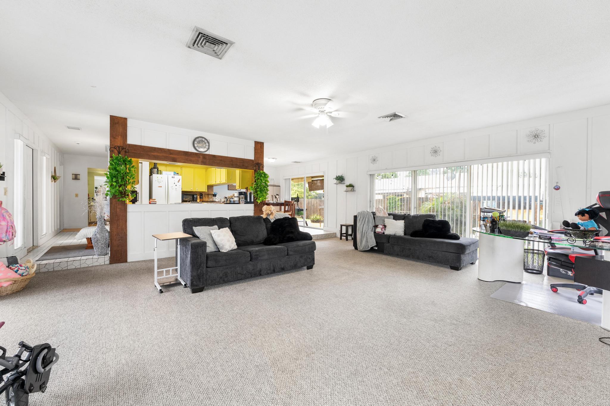 PLANTATION VILLAGE UNREC ON AM-8 - Residential Income