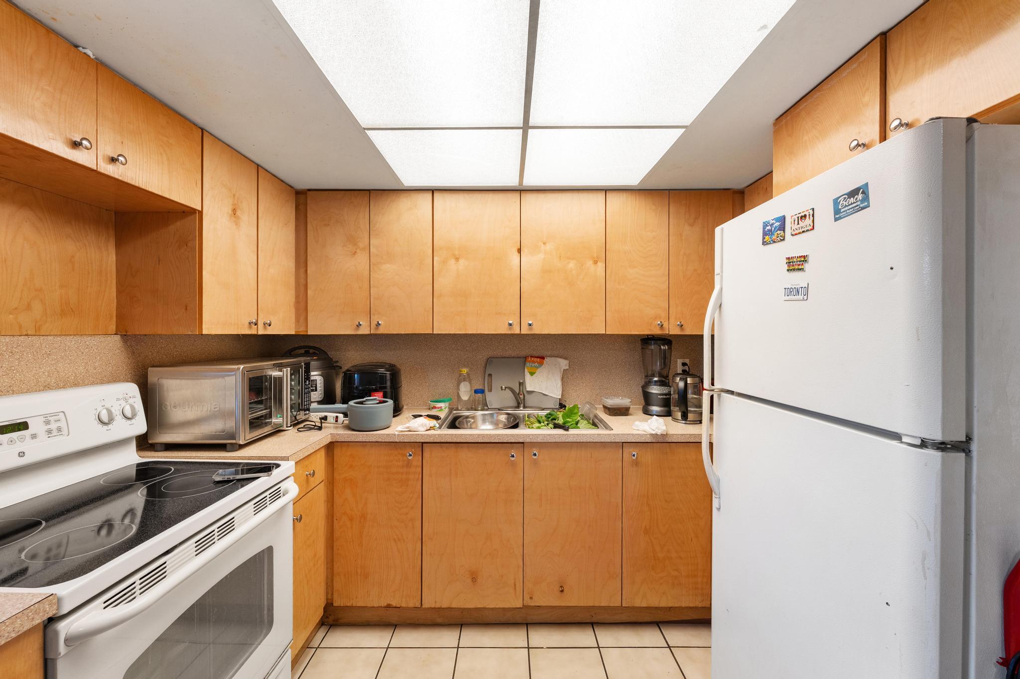 PLANTATION VILLAGE UNREC ON AM-8 - Residential Income