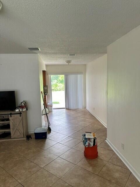 PLANTATION VILLAGE UNREC ON AM-8 - Residential Income