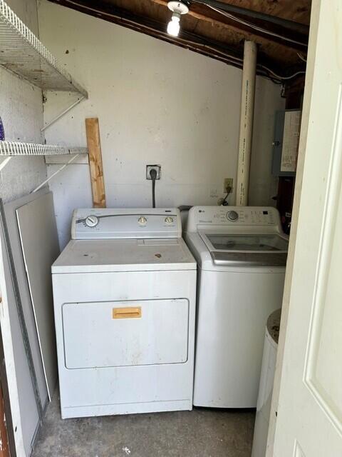 PLANTATION VILLAGE UNREC ON AM-8 - Residential Income