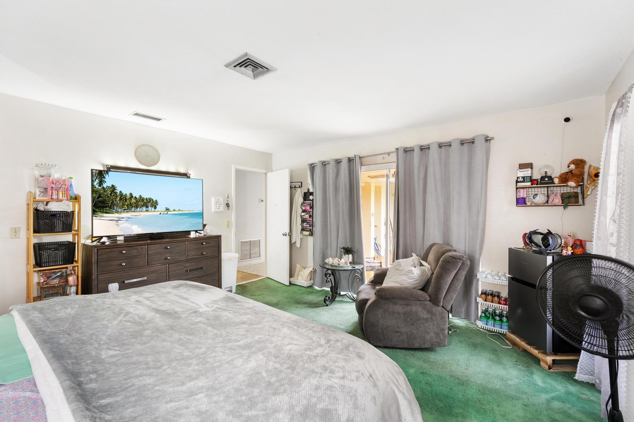 PLANTATION VILLAGE UNREC ON AM-8 - Residential Income