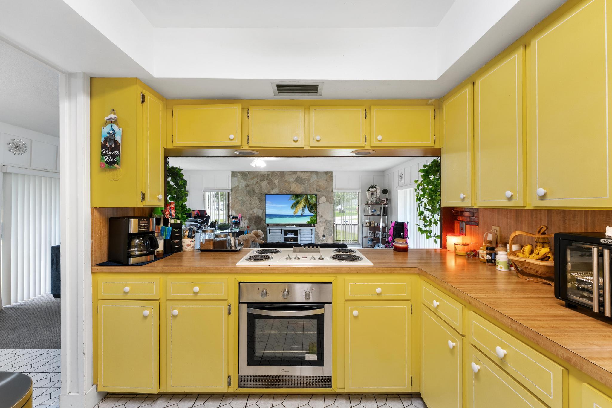 PLANTATION VILLAGE UNREC ON AM-8 - Residential Income