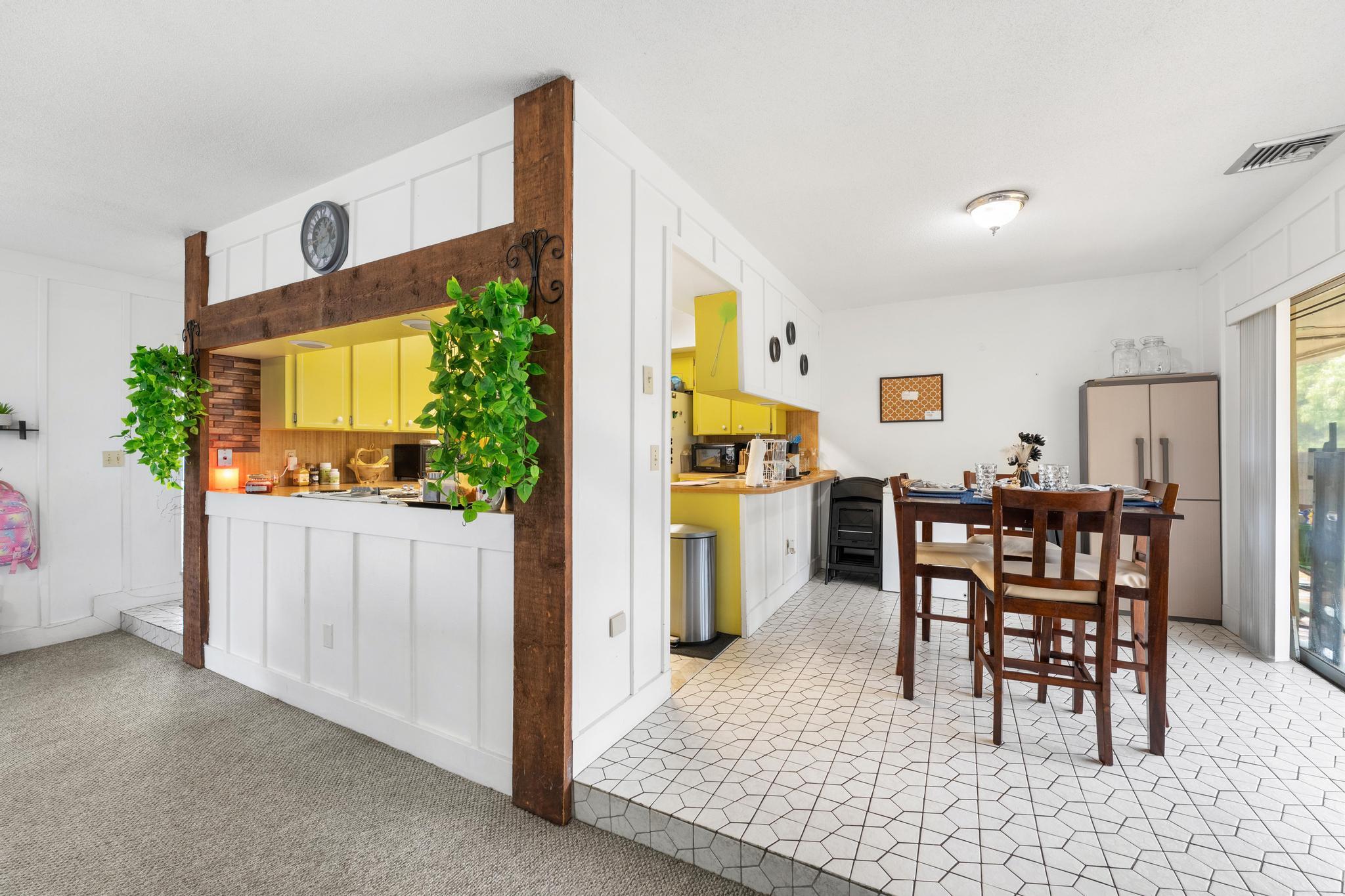 PLANTATION VILLAGE UNREC ON AM-8 - Residential Income