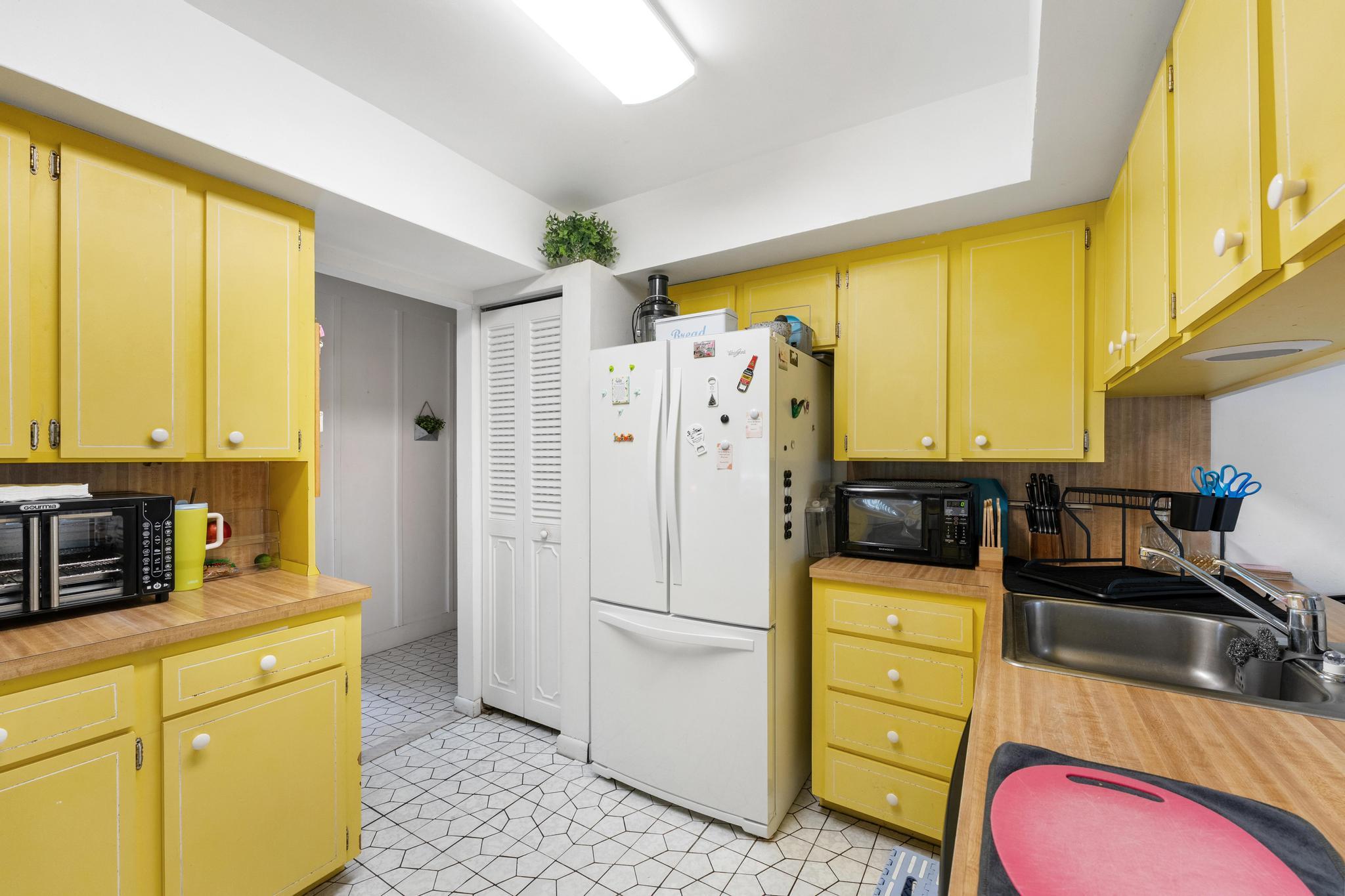 PLANTATION VILLAGE UNREC ON AM-8 - Residential Income