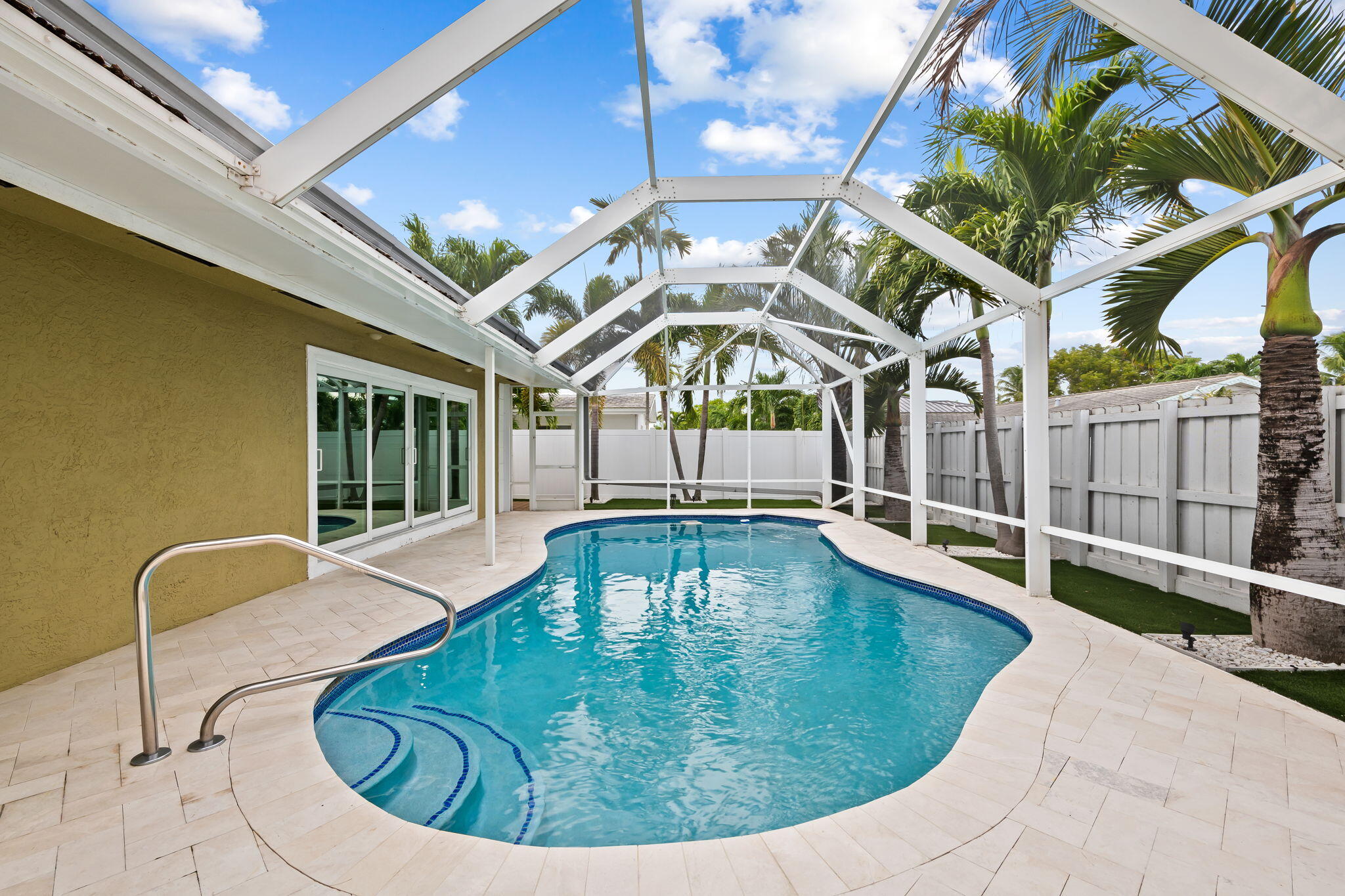 CORAL HIGHLANDS - Residential