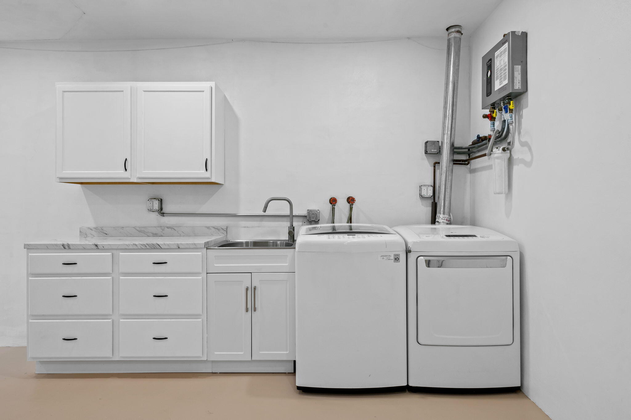 CORAL HIGHLANDS - Residential