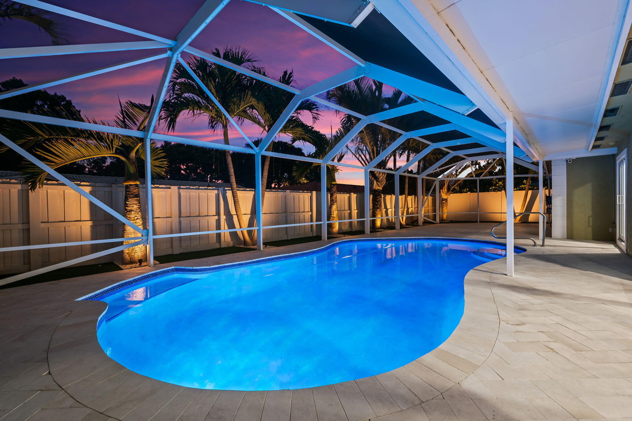 CORAL HIGHLANDS - Residential