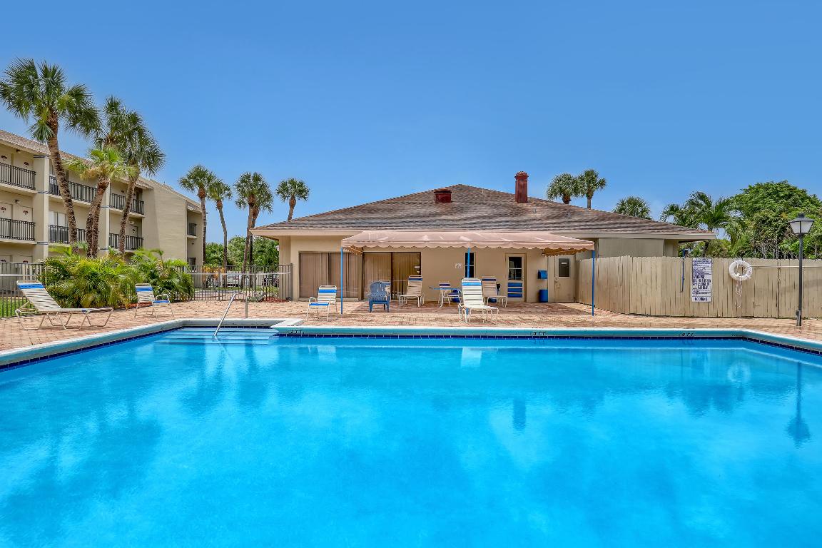 CROSS CREEK CONDO - Residential