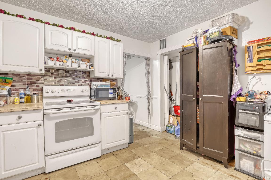 CROSS CREEK CONDO - Residential