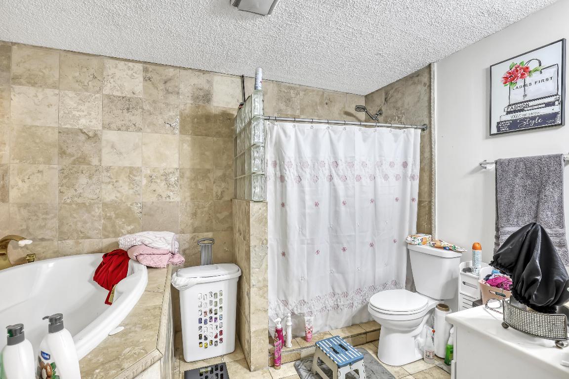 CROSS CREEK CONDO - Residential