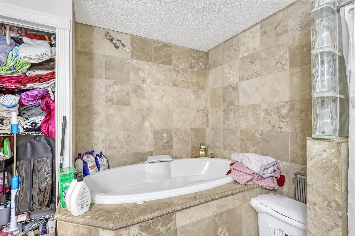 CROSS CREEK CONDO - Residential